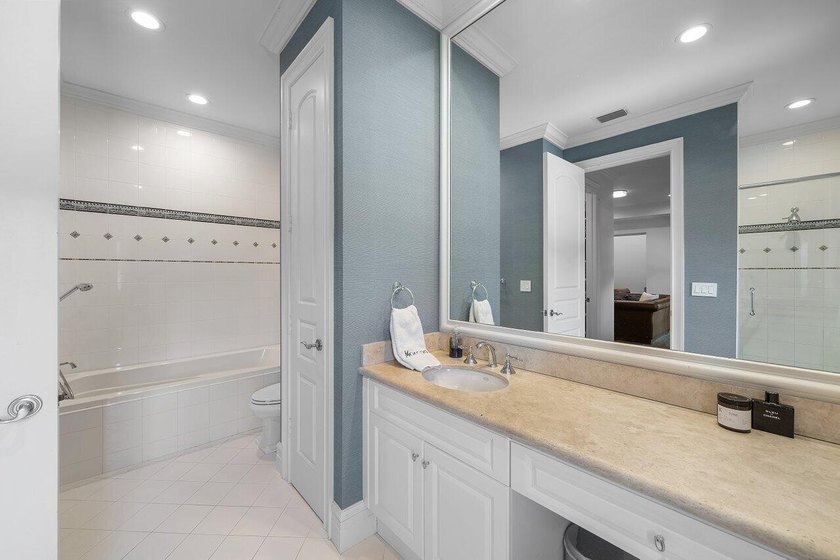 Situated on an expansive oversized lot, this exceptional 6 BD, 7 - photo 44