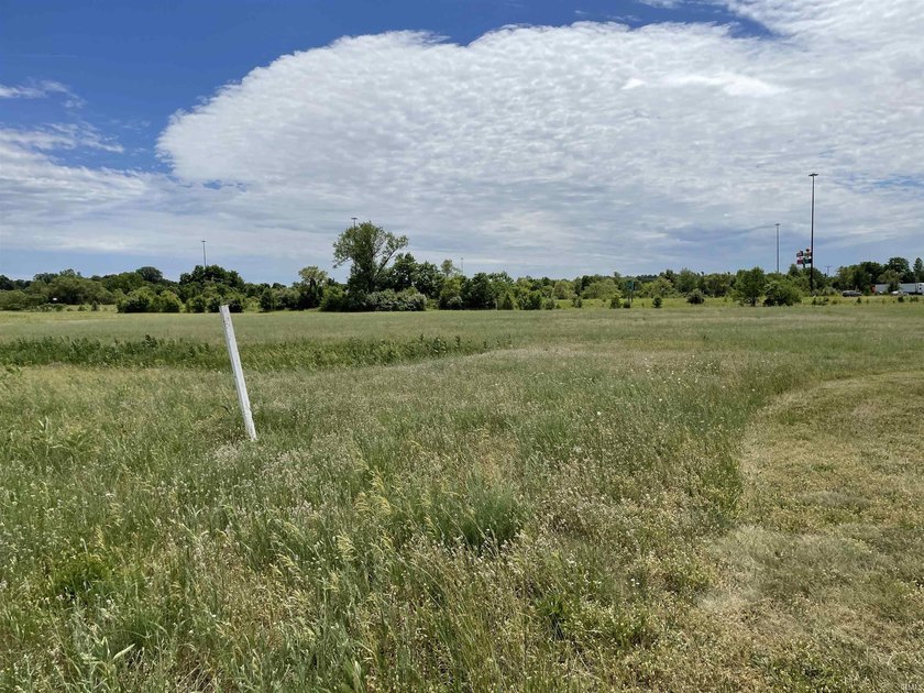 Pinecreek at 17 Development. Prime Residential/Mixed use - photo 2