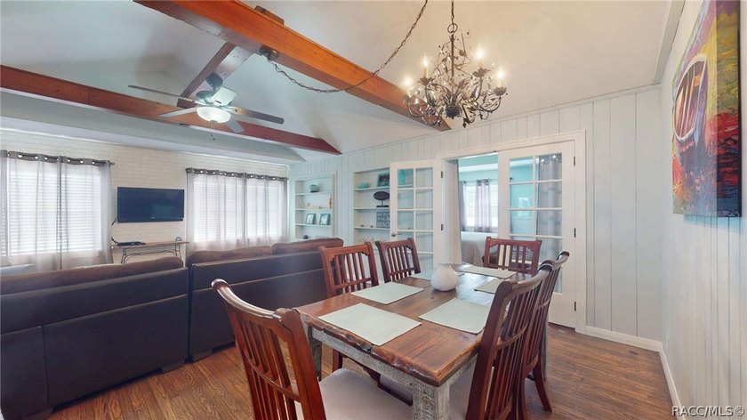 Investment perfection meets a slice of paradise! Located in the - photo 15