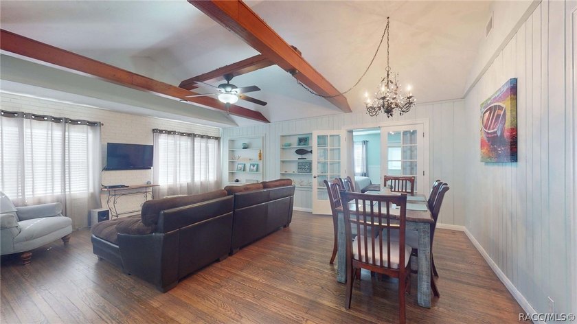 Investment perfection meets a slice of paradise! Located in the - photo 16