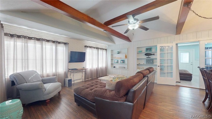 Investment perfection meets a slice of paradise! Located in the - photo 20