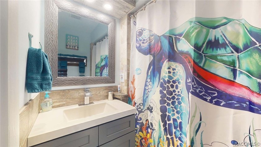 Investment perfection meets a slice of paradise! Located in the - photo 29