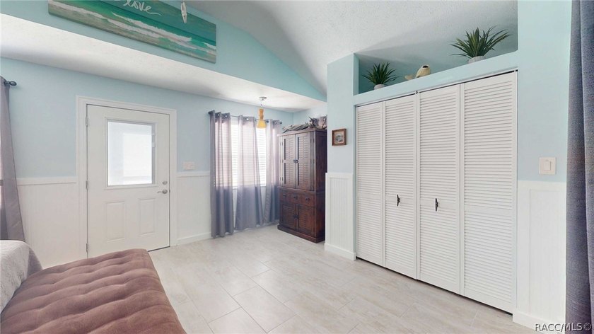 Investment perfection meets a slice of paradise! Located in the - photo 31