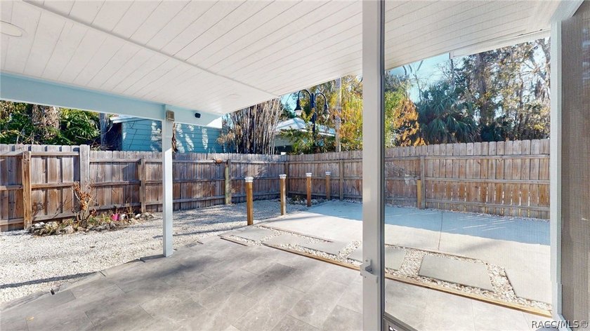 Investment perfection meets a slice of paradise! Located in the - photo 40