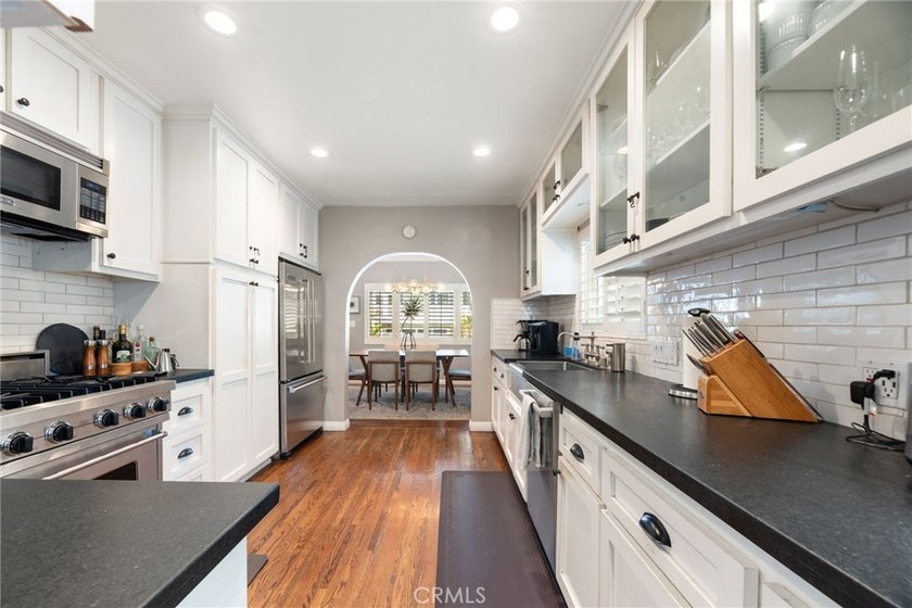 his is a quintessential beach house in premier North Hermosa - photo 10