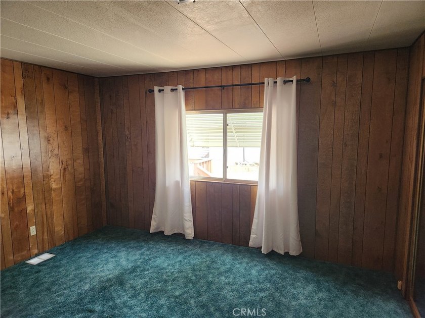 Beautiful home located in the peaceful and desirable - photo 24