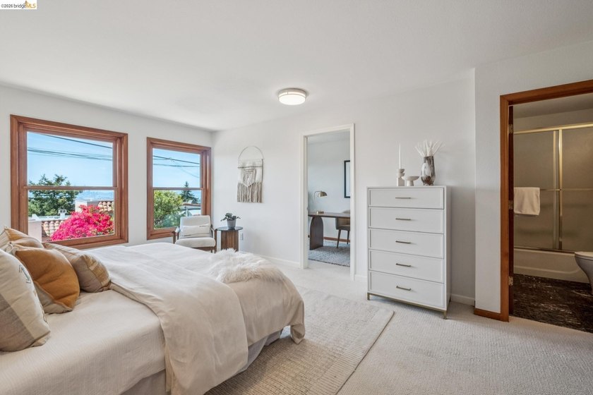 With sweeping views that stretch from downtown Oakland to the - photo 55