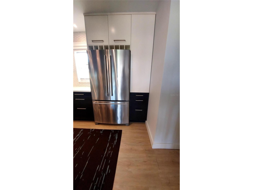 Under contract-accepting backup offers. Immaculately Renovated 4 - photo 34