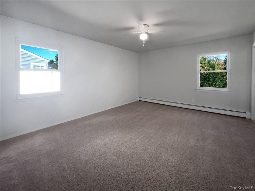 Welcome to this beautiful 3 bedroom, 2 bathroom home located at - photo 5