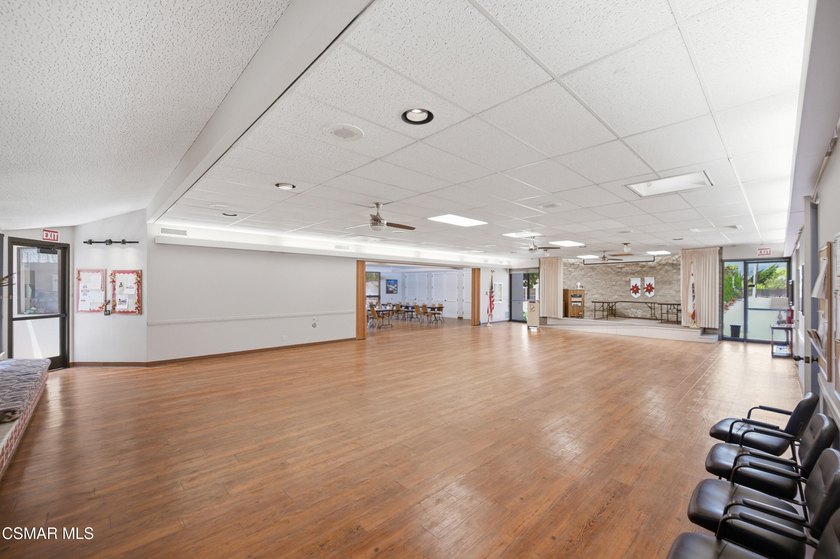 Welcome to Poinsettia Gardens, Ventura's most sought-after 55+ - photo 33