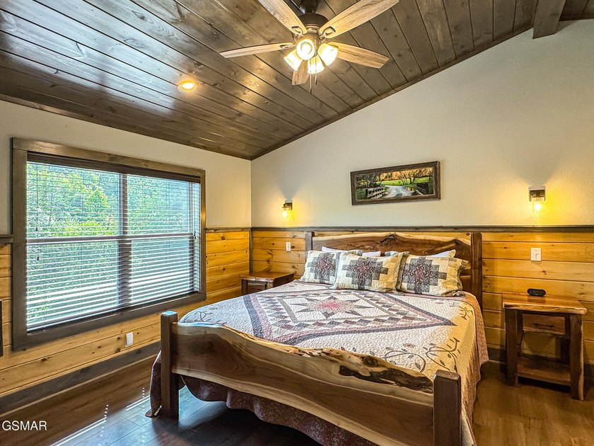 This stunning mountain home w/ 4 bedrooms 4 full bathrooms, 2 - photo 50