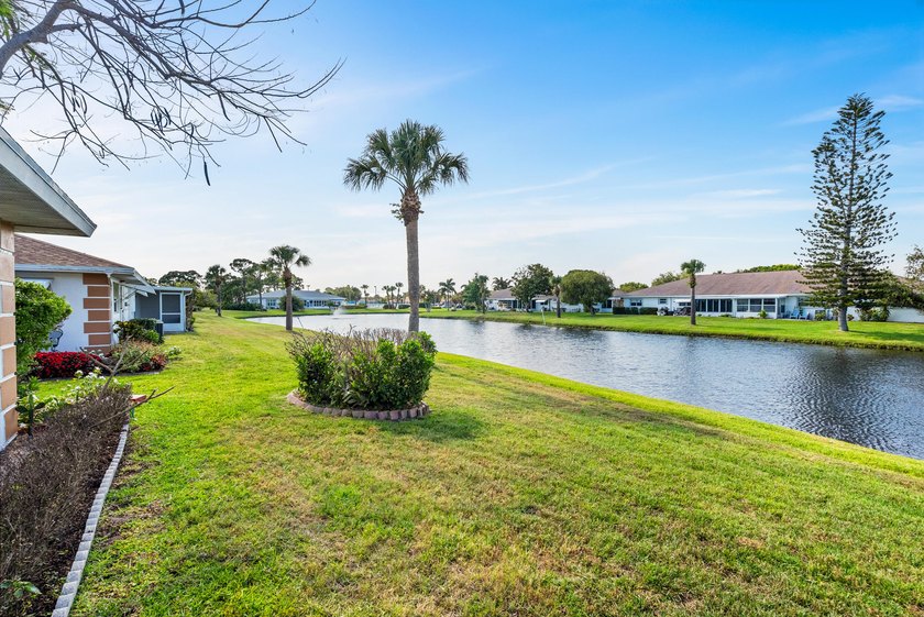 Step into this welcoming 2-bed, 2-bath condo in a gated 55+ - photo 3