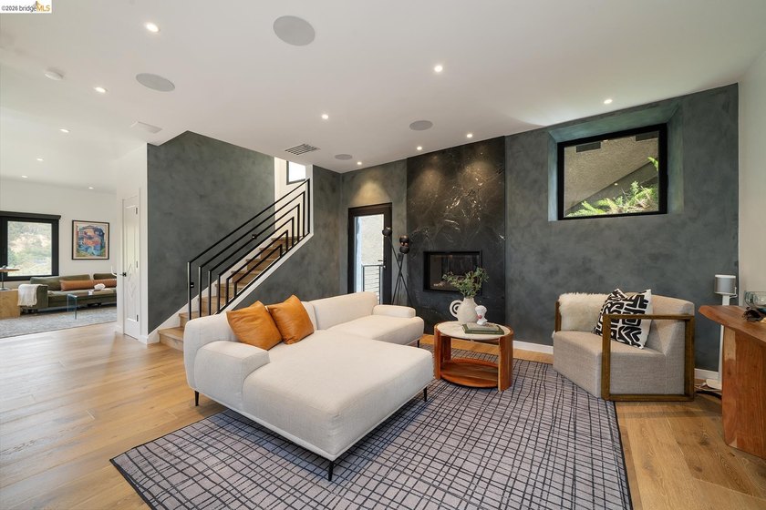 5656 Buena Vista blends meticulous engineering with refined - photo 12