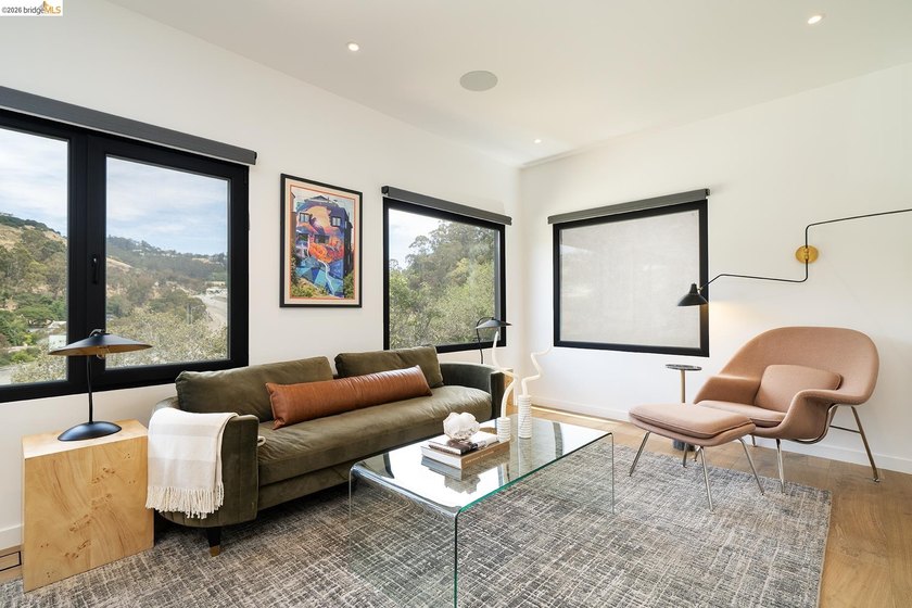5656 Buena Vista blends meticulous engineering with refined - photo 16