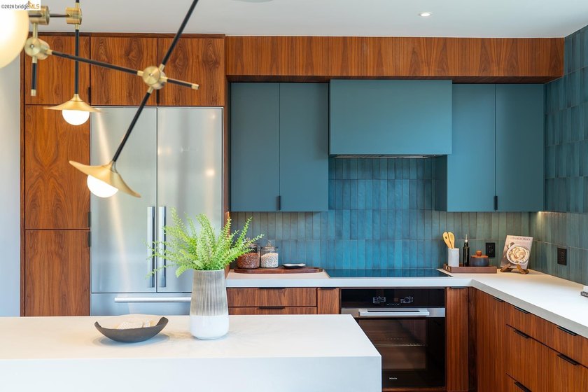 5656 Buena Vista blends meticulous engineering with refined - photo 22