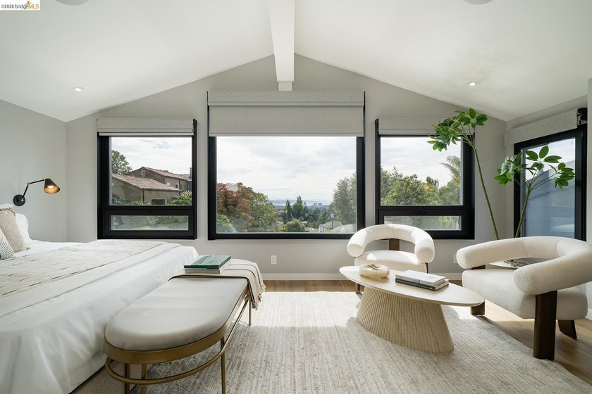5656 Buena Vista blends meticulous engineering with refined - photo 32