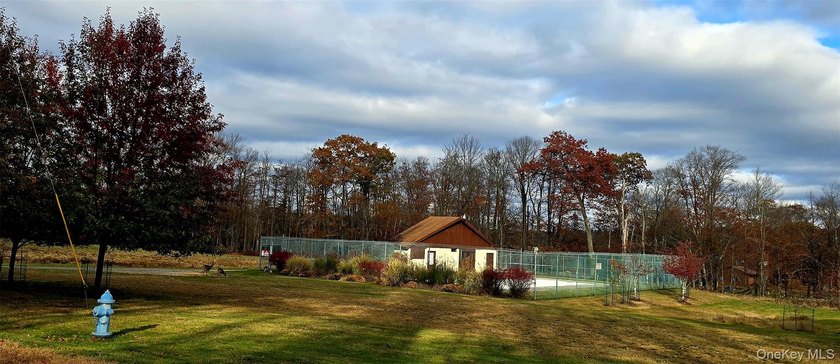 Discover a rare opportunity to build your dream retreat on 2 - photo 4