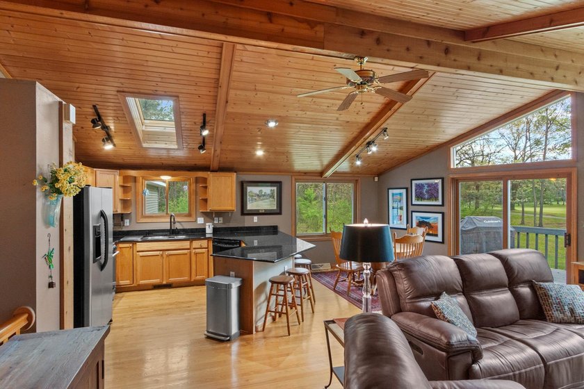 Lake Arrowhead Pines Course! This well-maintained, 3 BD, 3 BA, 3 - photo 6