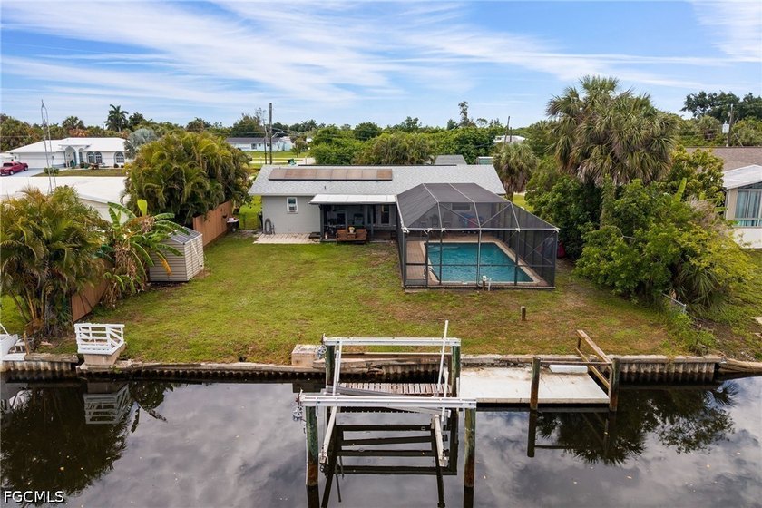 Waterfront living awaits in this lovely 2-bedroom, 2-bathroom - photo 2