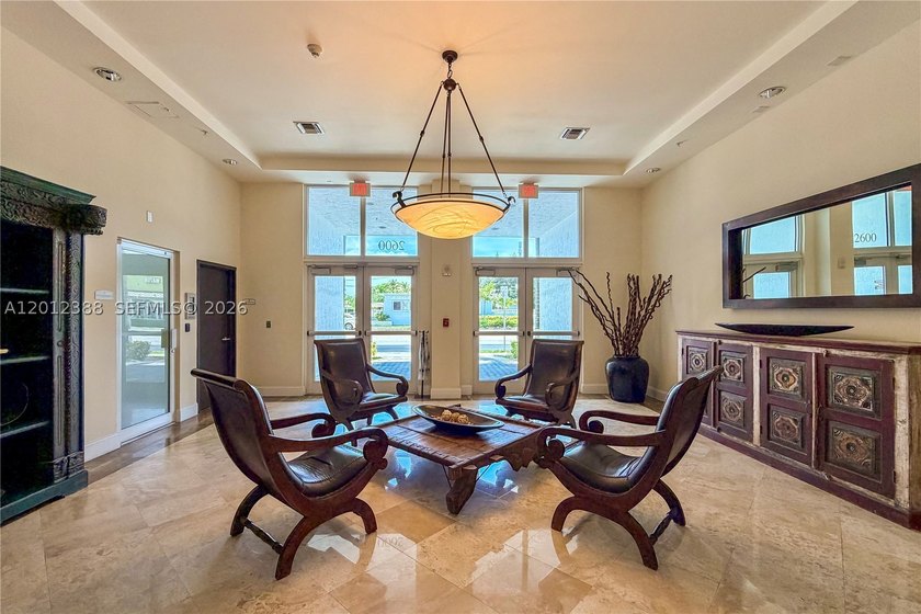 Bright one bedroom one bath apartment with amazing views in a - photo 13