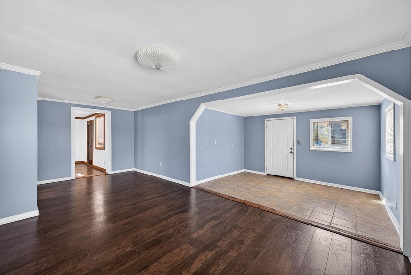 An investor's dream! Brick, ranch home located across the street - photo 5