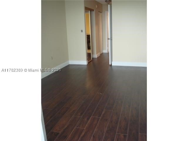 LARGE 1 BED,1.5 BATHS ON HIGH FLOOR..RENOVATED...NEW STAINLESS - photo 34