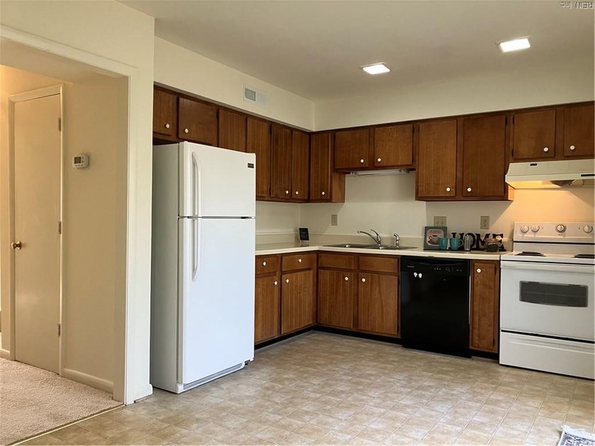 This 2-bedroom/1.5 bath condo is located off of Jamestown Road - photo 3