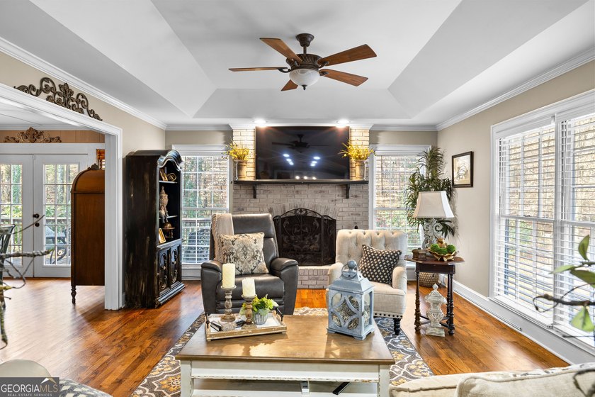 Beautiful 4BR/4.5BA ranch with an optional 5th bedroom in the - photo 28