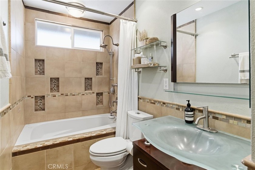 This one is a rare find, so you better act fast! 2,000 sq. ft - photo 30