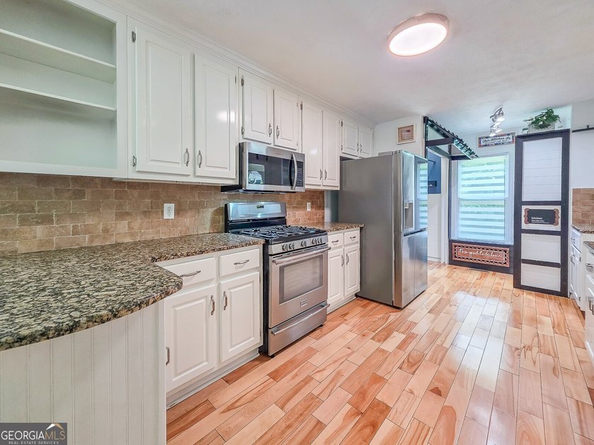 Lake Home Living -- Without the Million-Dollar Price Tag! - photo 34