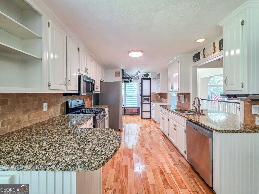 Lake Home Living -- Without the Million-Dollar Price Tag! - photo 35