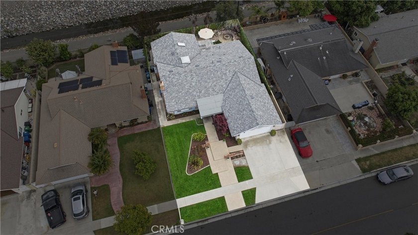 This one is a rare find, so you better act fast! 2,000 sq. ft - photo 37
