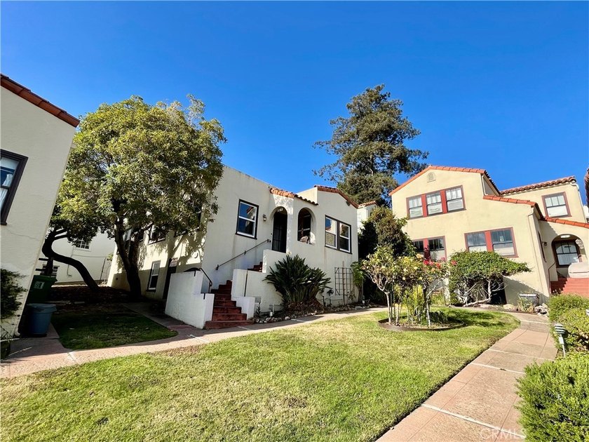 One of the nine lovely mediterranean bungalows built in 1936 and - photo 4