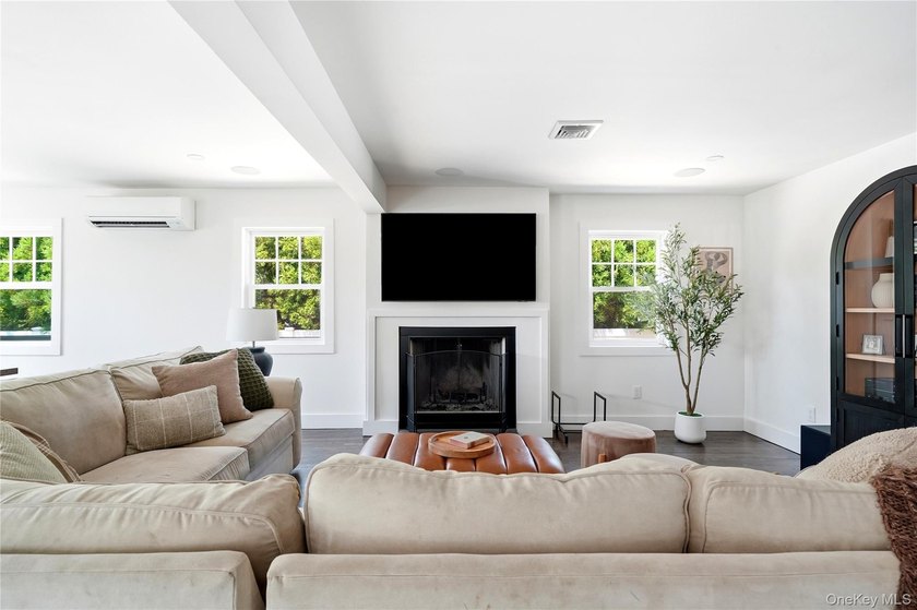 Welcome to this tastefully updated 4-bedroom, 3-bath home in one - photo 10