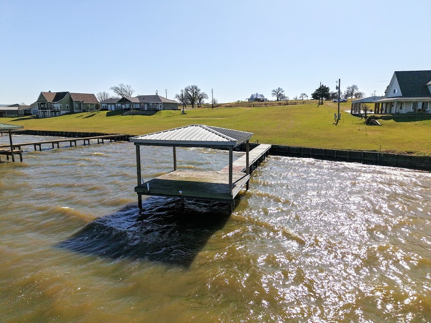 Waterfront Lot with 6.06 Acre Waterview Tract - photo 4