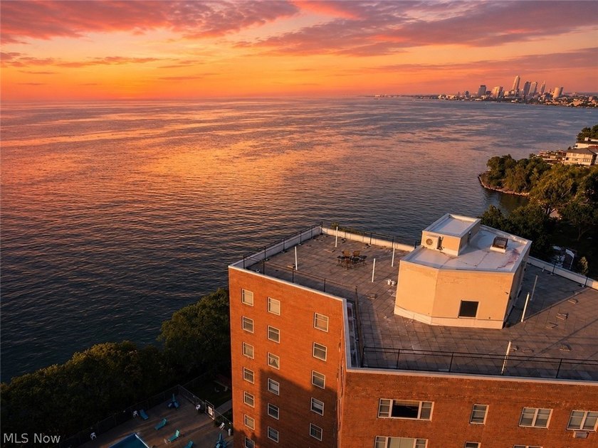 Experience effortless waterfront living in this beautifully - photo 2