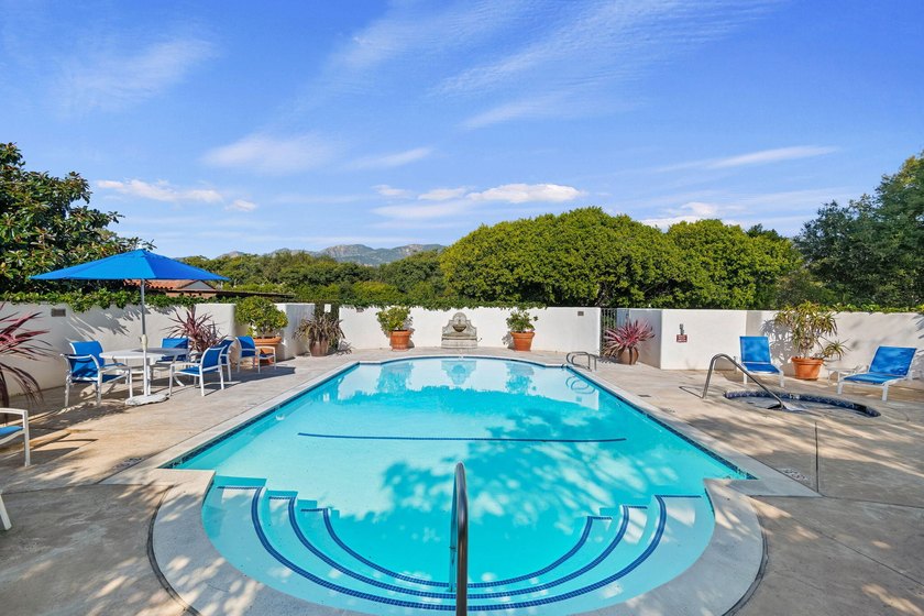 Ideally positioned just moments from Butterfly Beach, the Music - photo 21