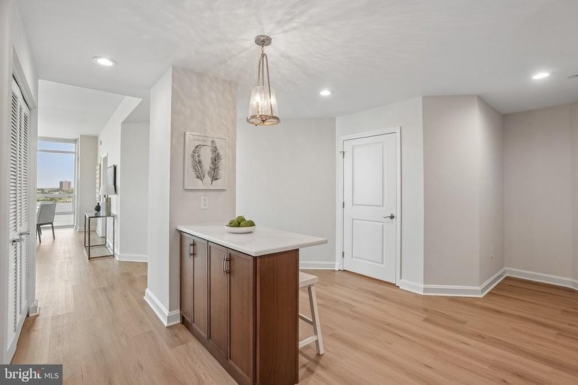 A picture-perfect 2026 remodel of a two-bedroom - photo 22