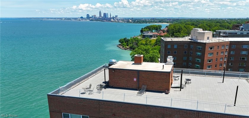 Enjoy effortless high-rise living in this 10th-floor condo at - photo 23