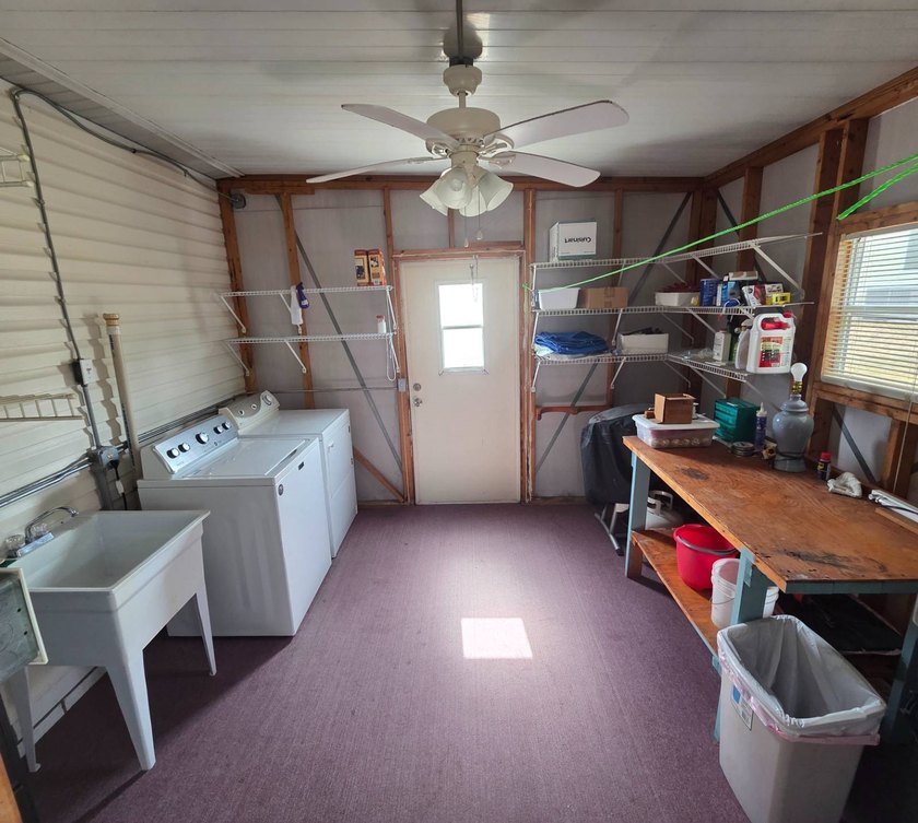 COMMUNITY: Sought after community which sits on the Harris Chain - photo 20