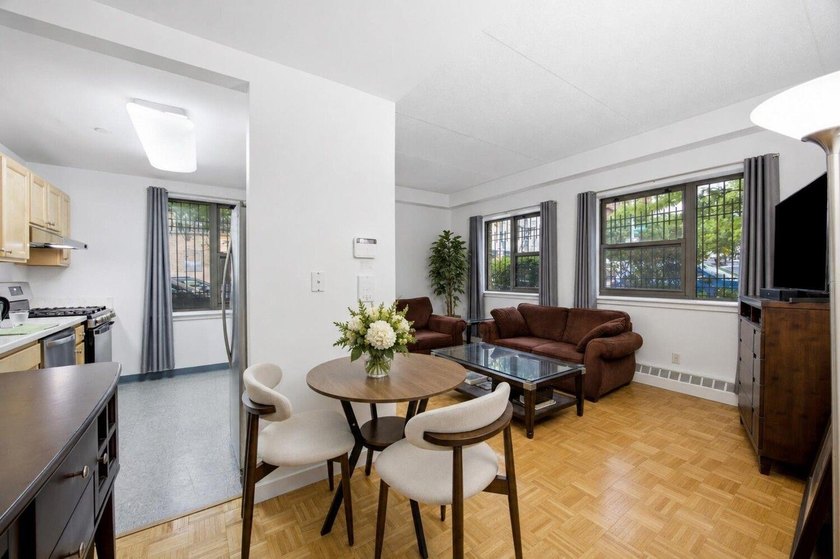 Welcome to Residence 109 at The Maynard, where timeless Brooklyn - photo 3