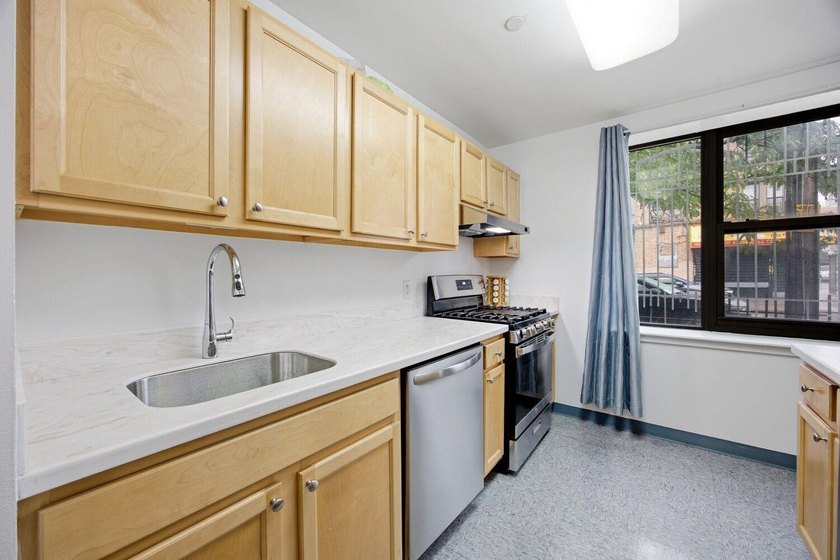 Welcome to Residence 109 at The Maynard, where timeless Brooklyn - photo 9
