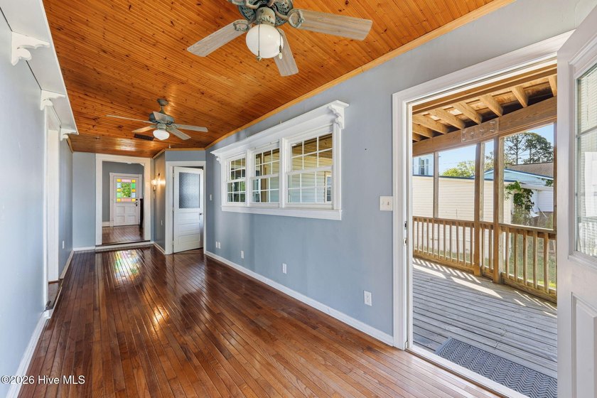 Experience stunning waterfront living directly across the Neuse - photo 21