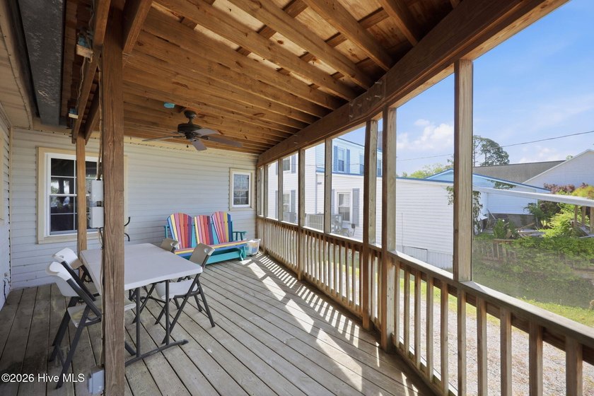 Experience stunning waterfront living directly across the Neuse - photo 23