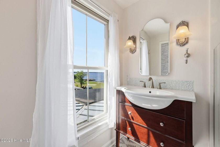 Experience stunning waterfront living directly across the Neuse - photo 37