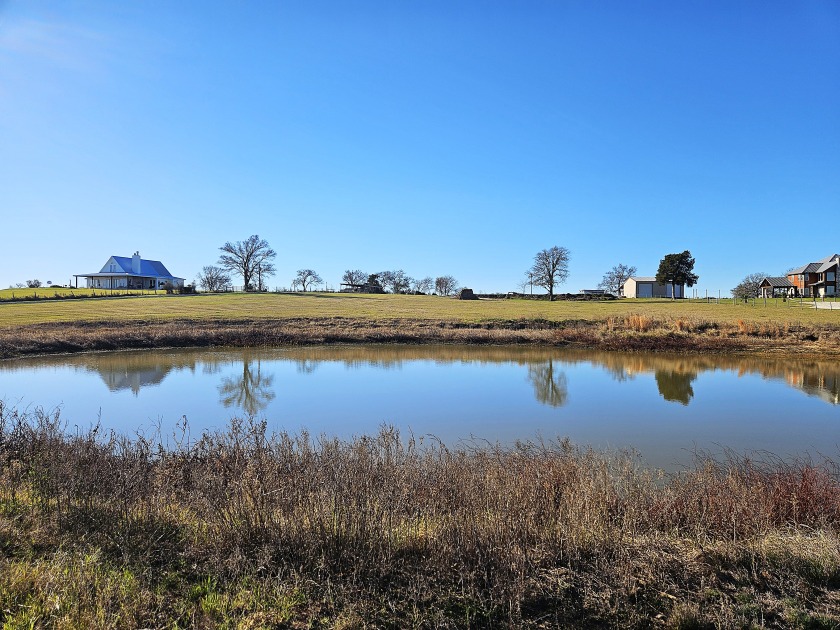Waterfront Lot with 6.06 Acre Waterview Tract - photo 7