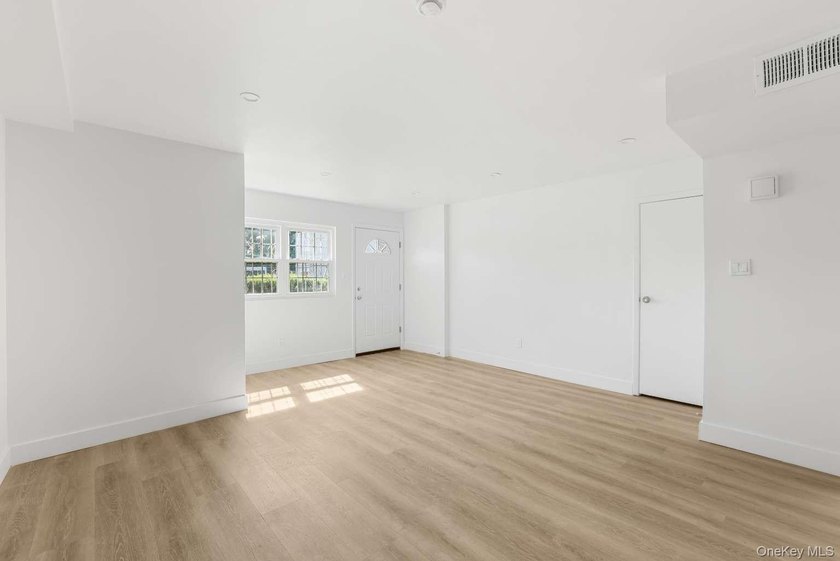 This is a first-floor apartment (not a basement apartment) - photo 3