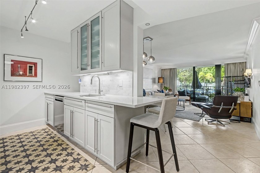 Explore a beautifully renovated first-floor condo with garage - photo 14
