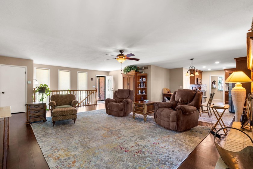 LAKEFRONT living with the view and access you've been searching - photo 5
