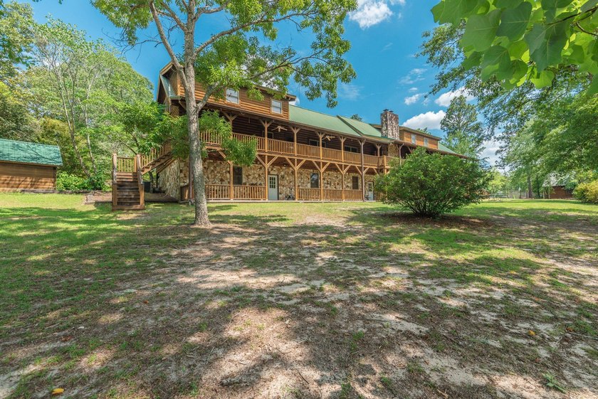 Welcome to an extraordinary legacy estate encompassing over 457 - photo 5